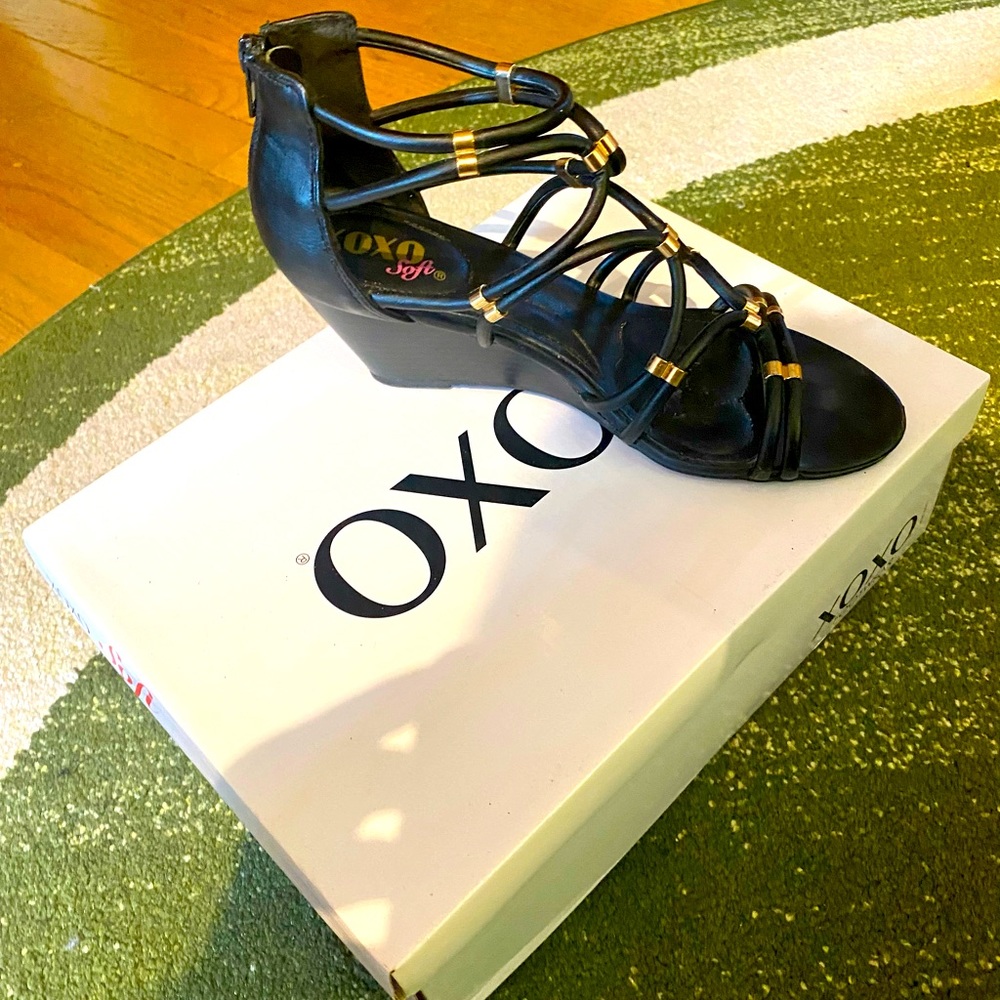 XOXO Black Sandal